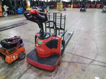 Electric Pallet Jacks 2018  Raymond 8410 (2)