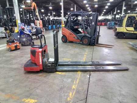 Electric Pallet Jacks 2018  Raymond 8410 (1)