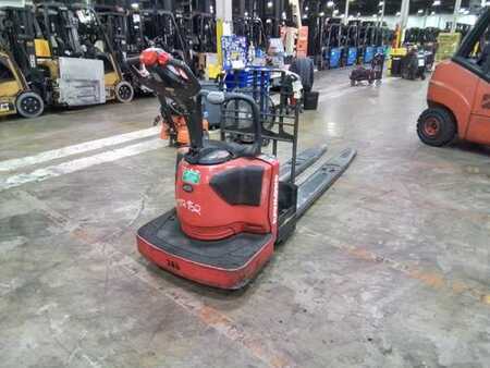 Electric Pallet Jacks 2019  Raymond 8410 (2)