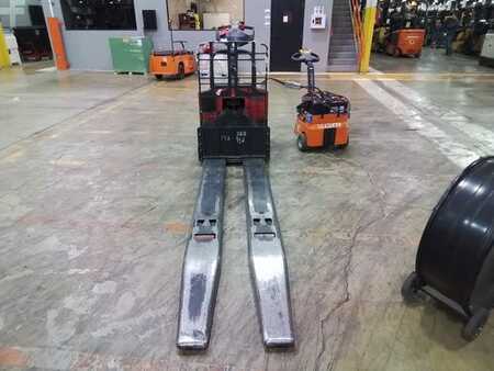 Electric Pallet Jacks 2019  Raymond 8410 (5)