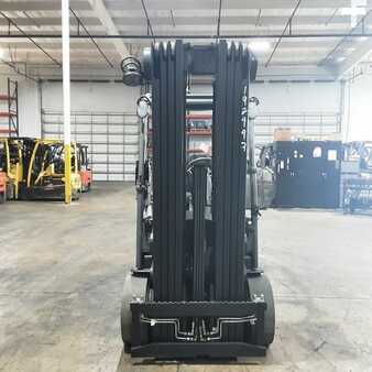 Propane Forklifts 2016  Crown C5 1000-50 (5)