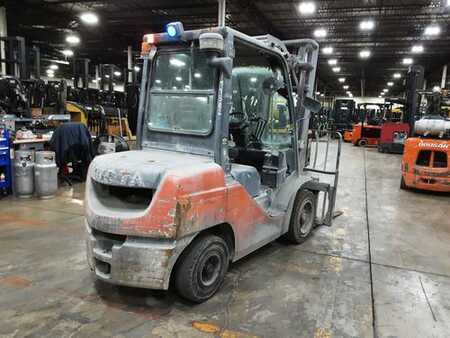 Diesel Forklifts 2017  Toyota 8FDU30 (2)