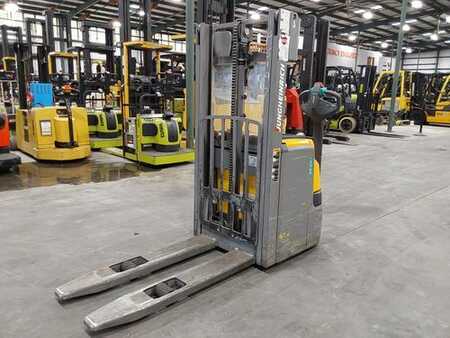 Electric Pallet Jacks 2022  Jungheinrich EJC212 (2)