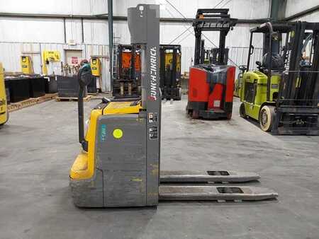 Electric Pallet Jacks 2022  Jungheinrich EJC212 (4)