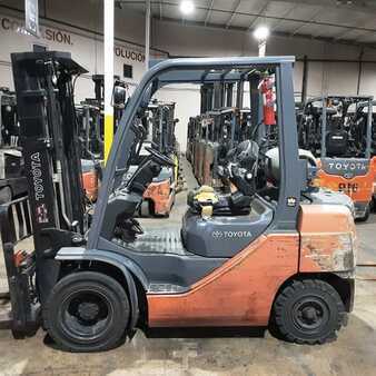 Propane Forklifts 2013  Toyota 8FGU25 (4)