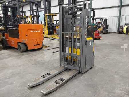 Electric Pallet Jacks 2022  Jungheinrich EJC212 (2)