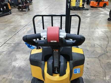 Electric Pallet Jacks 2020  Yale MPE060 (6)