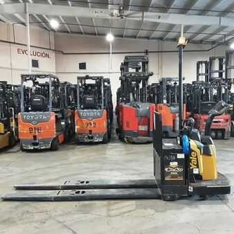 Electric Pallet Jacks 2020  Yale MPE080 (4)