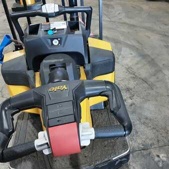 Electric Pallet Jacks 2020  Yale MPE080 (6)