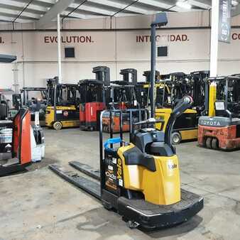 Electric Pallet Jacks 2020  Yale MPE080 (3)