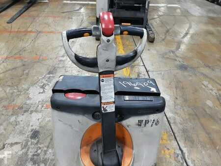 Electric Pallet Jacks 2010  Crown WP2335-45 (6)