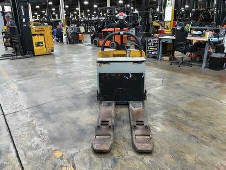 Electric Pallet Jacks 2015  Yale MPE060 (5)