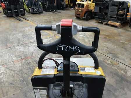 Electric Pallet Jacks 2015  Yale MPE060 (6)