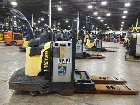 Electric Pallet Jacks 2022  Hyster B60ZHD (1)