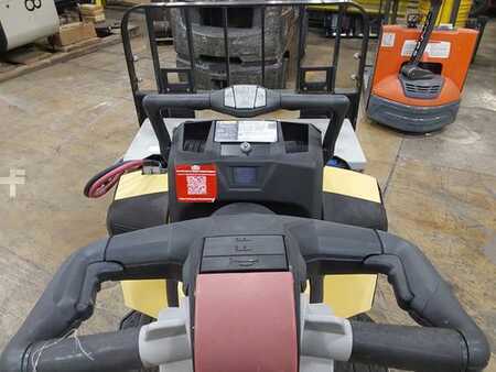 Electric Pallet Jacks 2022  Hyster B60ZHD (6)