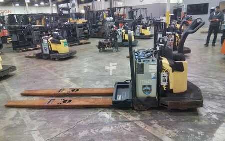 Electric Pallet Jacks 2020  Hyster B80ZHD (4)