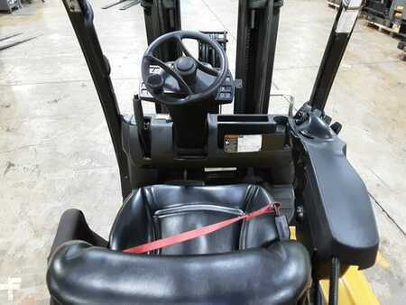 Propane Forklifts 2017  Yale GLC050 (6)