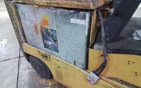 4 Wheels 2014  CAT Lift Trucks EC25N2 (7)