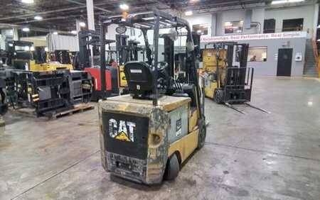 4 Wheels 2014  CAT Lift Trucks EC25N2 (2)