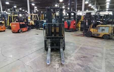 4 Wheels 2014  CAT Lift Trucks EC25N2 (5)