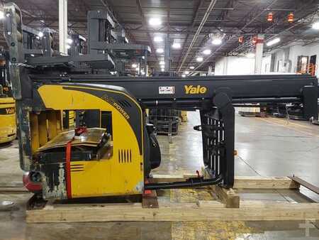 Reach Trucks 2019  Yale NR045 (4)