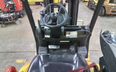 Propane Forklifts 2017  Yale GLC050 (6)