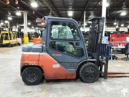 Diesel Forklifts 2020  Toyota 8FD35U (1)