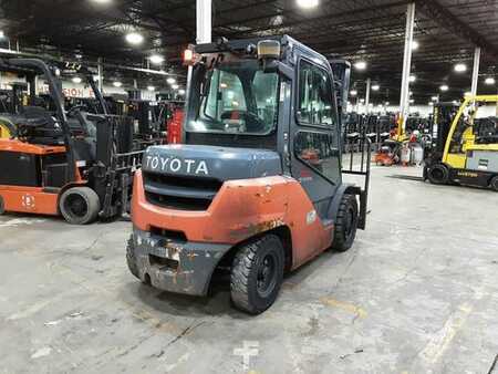 Diesel Forklifts 2020  Toyota 8FD35U (2)