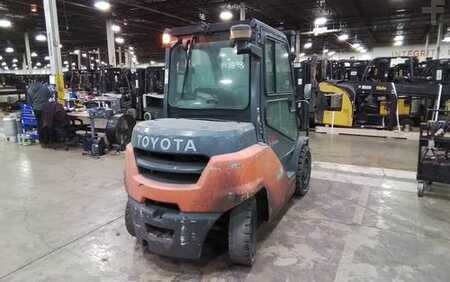 Diesel Forklifts 2020  Toyota 8FD35U (2)