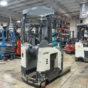 Reach Trucks 2015  Crown RM6025-45 (2)