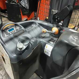 Reach Trucks 2015  Crown RM6025-45 (6)