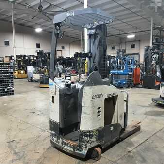 Reach Trucks 2015  Crown RM6025-45 (2)