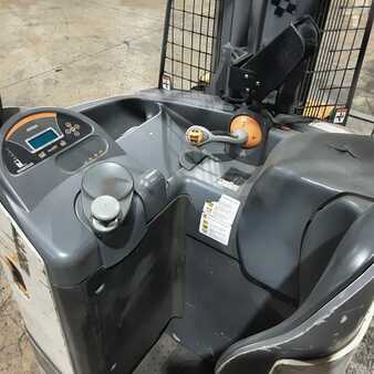 Reach Trucks 2015  Crown RM6025-45 (6)