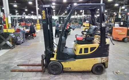 Propane Forklifts 2016  Yale GLC035 (4)