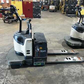 Electric Pallet Jacks 2012  Crown PE4500-60 (1)