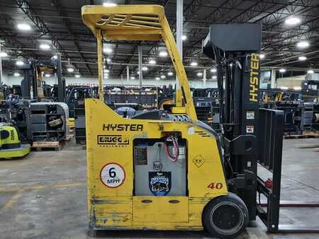 Stackers stand-on 2018  Hyster E40HSD3-21 (1)