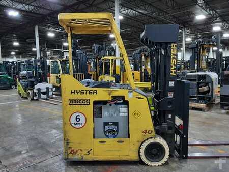 Stackers stand-on 2018  Hyster E40HSD3-21 (1)