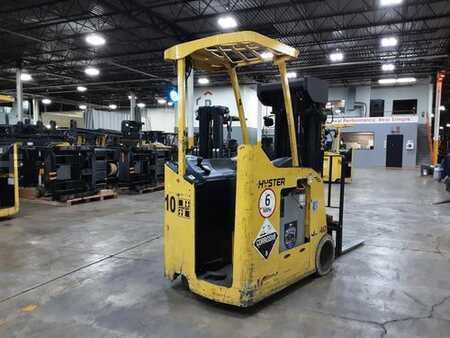 Stackers stand-on 2017  Hyster E40HSD3-21 (2)