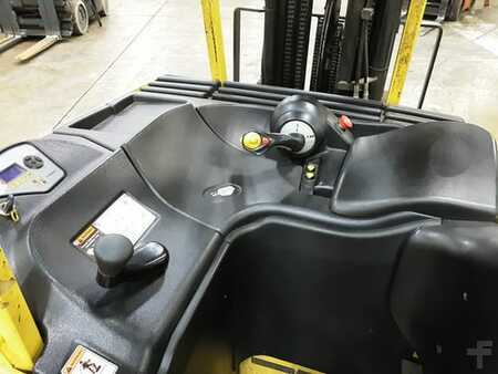 Stackers stand-on 2017  Hyster E40HSD3-21 (6)