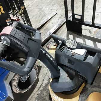 Electric Pallet Jacks 2019  Yale MPE080 (6)