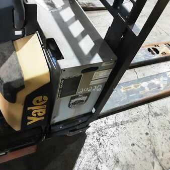 Electric Pallet Jacks 2019  Yale MPE080 (7)