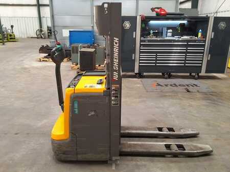 Electric Pallet Jacks 2022  Jungheinrich EJC212 (1)