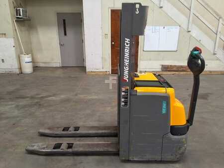 Electric Pallet Jacks 2022  Jungheinrich EJC212 (4)