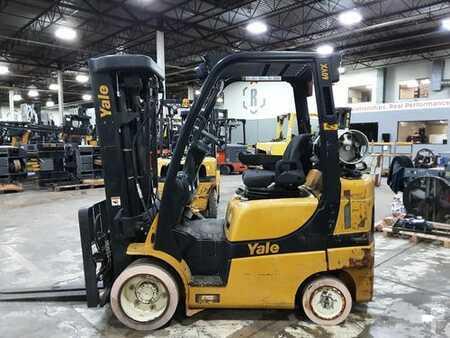 Propane Forklifts 2017  Yale GLC060 (4)