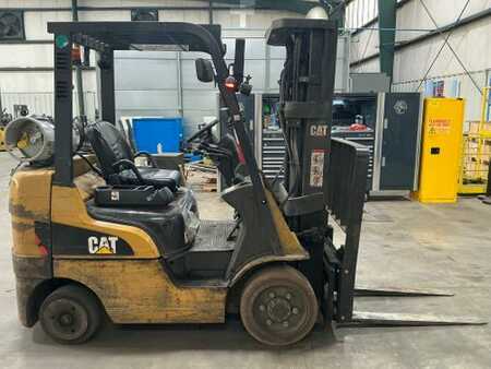 LPG VZV 2018  CAT Lift Trucks 2C5000 (1)