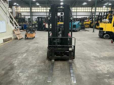 4 Wheels 2019  Raymond 4460C35S (5)