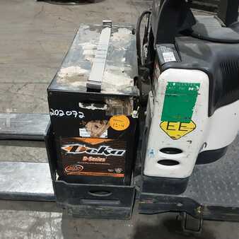 Electric Pallet Jacks 2013  Crown PE4500-60 (7)