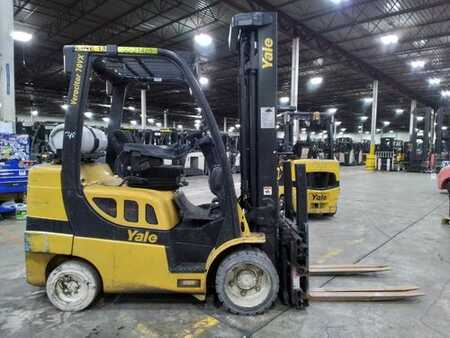Propane Forklifts 2021  Yale GLC070 (1)