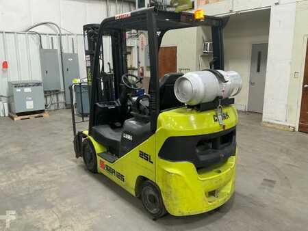 Propane Forklifts 2021  Clark S25CL (3)