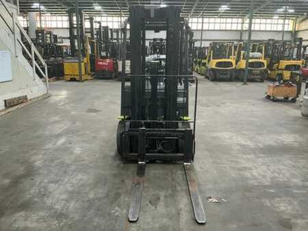 Propane Forklifts 2021  Clark S25CL (5)